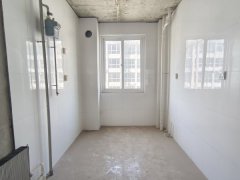 实验一小对面 新润嘉苑3楼 可做3居室带地下室 支持贷款
