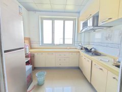 sy99 曙光东区三楼115平三室简装修出租