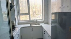 德龙馨苑电梯3楼两室精装家具家电齐全拎包入住吉屋出租
