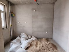 上海花园电梯5楼 南厅 2居室 采光很好 带地下室 可贷款