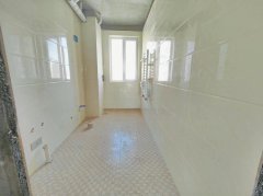 sy99南荣小区电梯15层125平三室毛坯送地下室