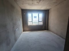 sy99 玫瑰园电梯三楼共五楼138平带地下室和车位三室毛坯