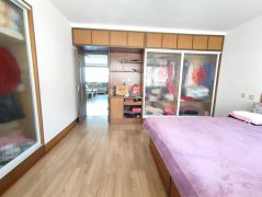 sy99房屋出租：曙光东区三楼115平三室