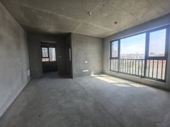 成山御苑十期7楼东边户99平毛坯三室两厅G