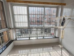 仅31.8万精装 室内保持好！海崖小区 框架2楼83平 证全