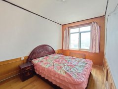 sy99福地小区四楼108平简装修800元每月出租