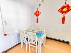 德平南区5楼 125平三室一厅 精装修配套齐全 拎包入住