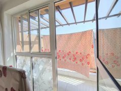 海崖小区4楼 两室一厅精装修 家具家电齐全 环境好 拎包入住
