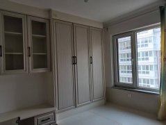 海崖小区80平米全齐出租