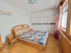 sy99民安小区（原亨利花园小区）三楼94平带地下室三室简装