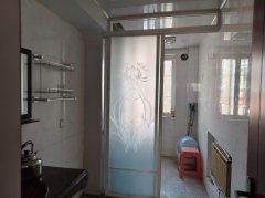 荣成实验中学老环卫附近三环嘉苑二楼带地下室
