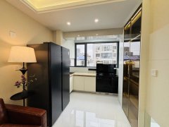 高阳小区框架3楼 全屋品牌精装地暖 南北通透 带露台C