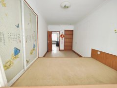 振华体育场附近怡心苑框架1楼130平三室G