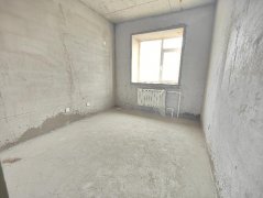 sy99德龙馨苑电梯11层108平带地下室三室毛坯房仅售49