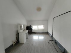 12.8万！黎明西区阁楼精装三室赠送大露台G