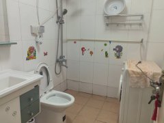 十里河小区6楼68平一口价15万。