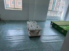 海山逸品二楼136平三室两卫简装当毛坯带地下室59.8万出售