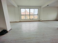 华悦新城北区商品房96平三室两厅简装G