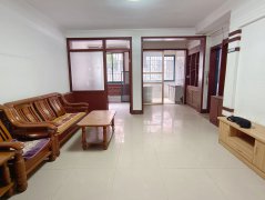 青山小学旁边 北大街小区1楼 半框架楼 3居室 可贷款