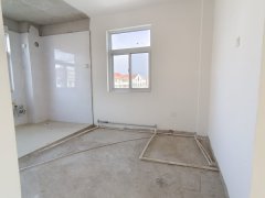 蜊江附近 姜珺府电梯5楼带小阁楼 全明户型 南厅 支持贷款