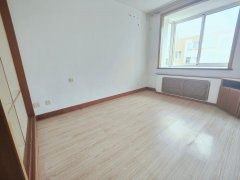 sj01 一口30.8万！得润居4楼 82平 有车库! 3室