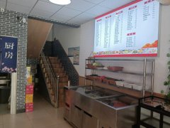 年纪大了忍痛低价转让，有停车场有固定客源正在营业中，接手直接