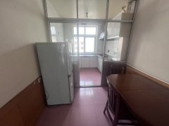 刘家小区3楼 简装 3居室 带地下室 证全 支持贷款