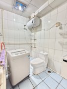 青山门口北大街小区1楼82平三室一厅简单装修送地下室可贷