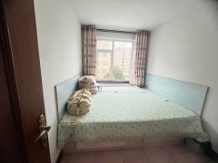世纪小区二楼，98平，三居室，南客厅，带地下室，40.8