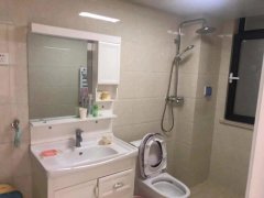 十里河附近公园一号电梯5楼两室一厅 家具家电齐全 拎包入住