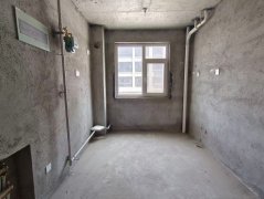 三环 富润苑1楼 毛坯 3居室带地下室 证全 支持贷款