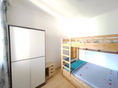 出租自在香滨一期三楼两室1200元