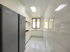 北大街市场旁福地小区半框2楼 带露台 品牌装修 全屋地暖