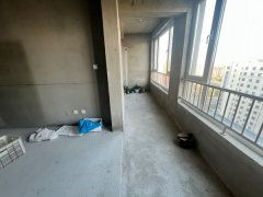 书香世家，11楼，带空中花园，121平，三室两厅两卫，