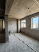 双河西区框架五楼带阁楼202平六室四卫毛坯65万诚心出售