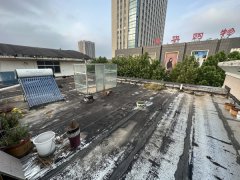 谷丰南区4楼带阁楼 上下200多平 拎包入住 支持贷款