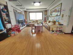 三环成山奥苑1楼128平三室精装拎包入住G