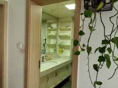 丽景馨城1楼89平两室精装家具家电齐全拎包入住吉屋出租