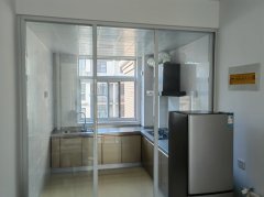 出租姜珺府，四楼，电梯，精装，拎包入住，95平，1200