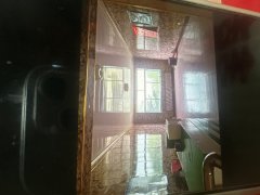 市府家家悦云朵理发店二楼，三楼出租