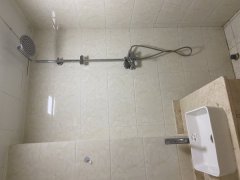 佳华财富公寓南向一室出租