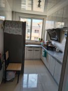实验中学附近吕家小区102平三室两卫精装家具家电齐全吉屋出租