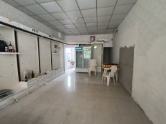 博隆金街门市43平出租1800/月