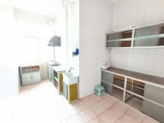 佳华门口 虹桥南区3楼 两室一厅 家具家电齐全 拎包入住