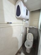 德平北区车库现代简装有卫生间空调热水器等吉屋出租