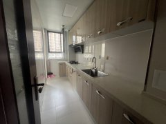 68万婚房急售 自在香槟精装3居室拎包入住