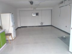 出租市政府西德平北区车库