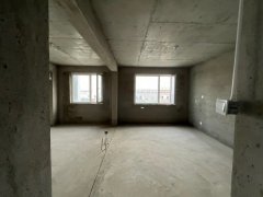 丽景馨城，8楼，130平，共11层，毛坯，带地下室，72.8