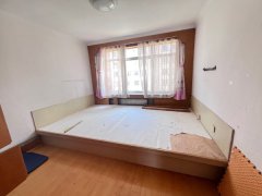 三环南区，三楼，79平，三居室，带地下室，28.8万