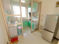 哥尔附近 华悦新城北区5楼 三室一厅 家具家电齐全拎包入住